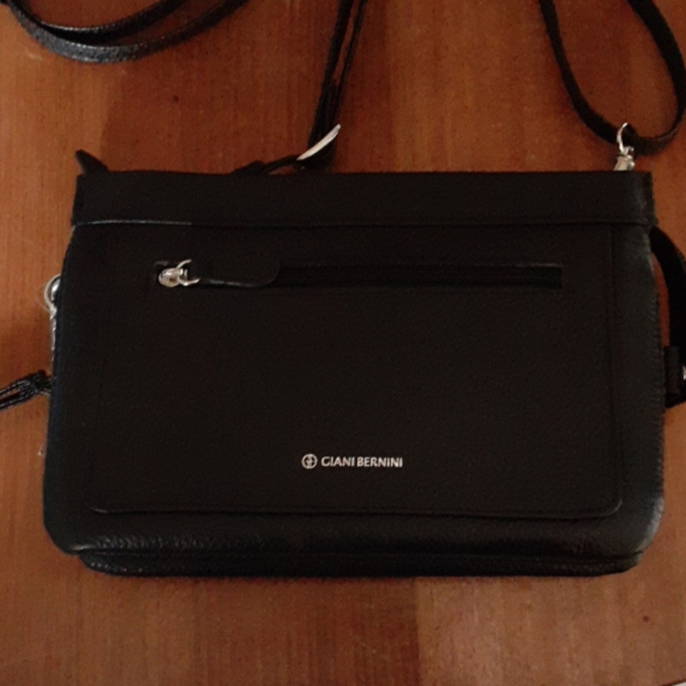 Giani Bernini black clutch purse.
